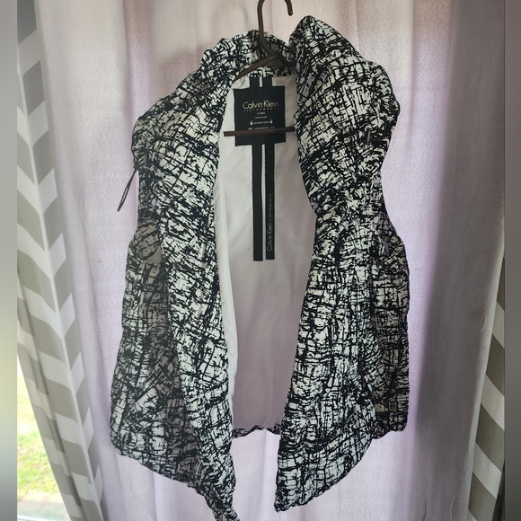 Calvin Klein vest - Picture 1 of 1
